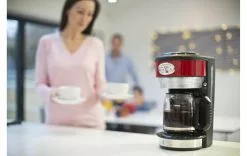 Russell Hobbs Cafetière Filtre Retro Verre 21700-56 Rouge - Cafetière à Filtre 6 Russell Hobbs Cafetière Filtre Retro Verre 21700-56 Rouge - Cafetière à Filtre -magasin de machines à café 485395 2 5